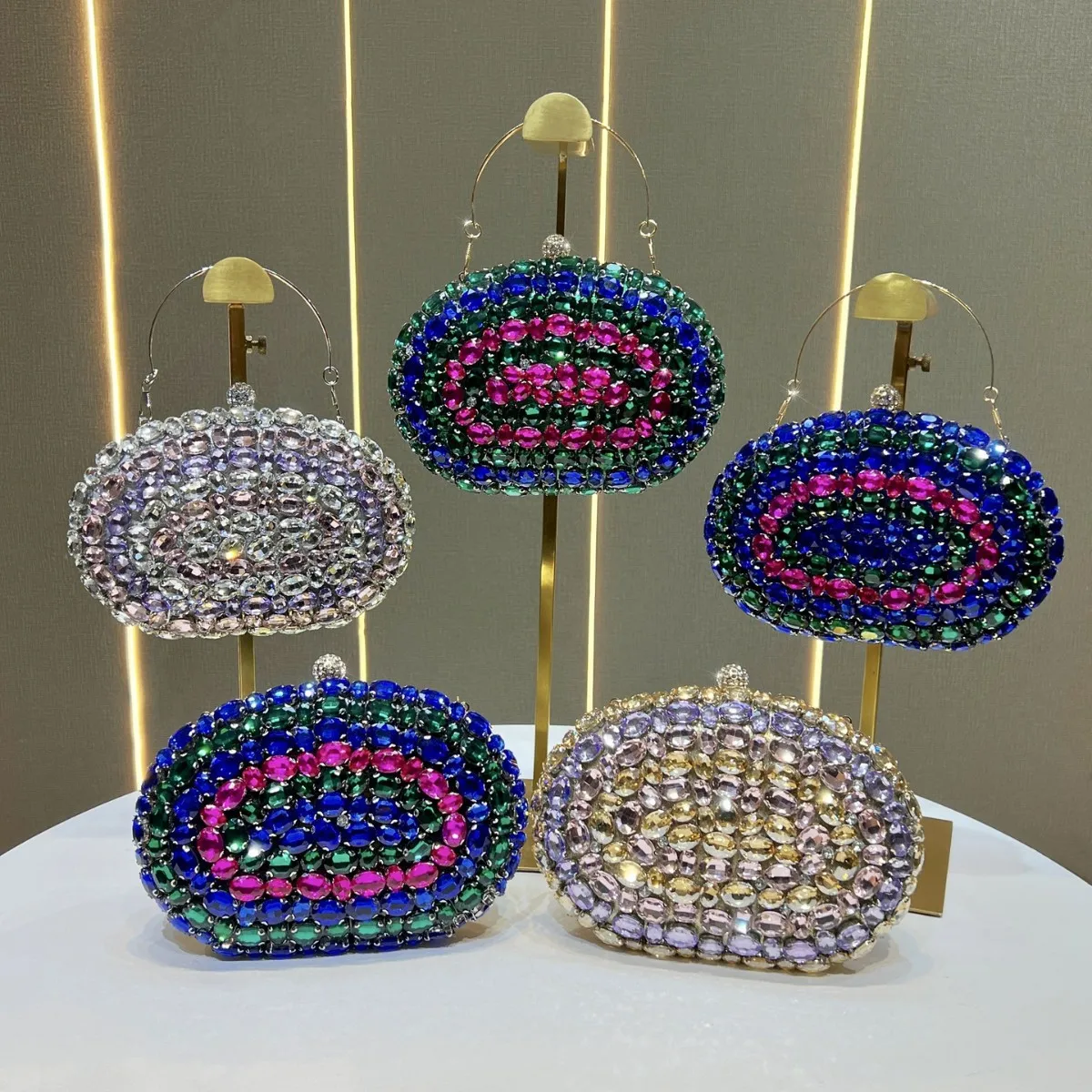 New high-end celebrity dinner bag fashion diamond-encrusted handbag exquisite chain clutch bag messenger women's bag