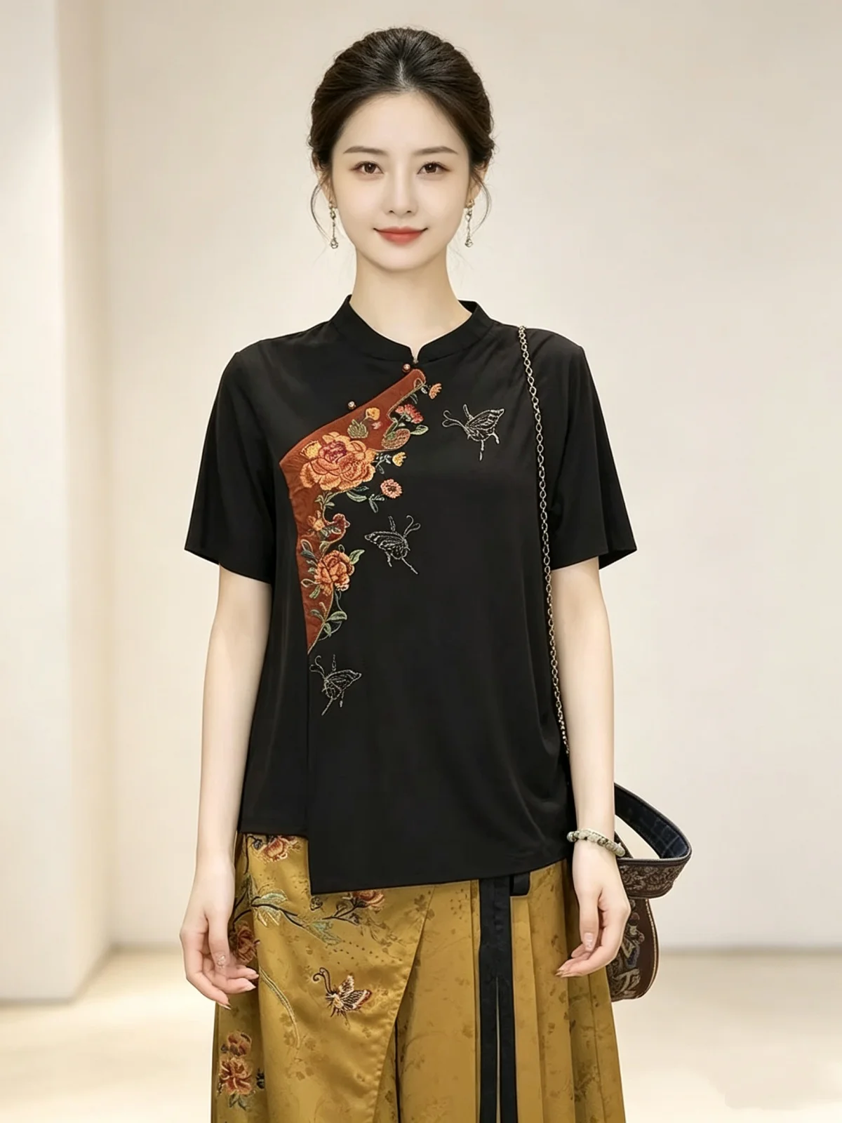 Vintage T-shirt for women Black cotton High Strecth summer tops Ethnic style embroidery Short sleeve tee high quality