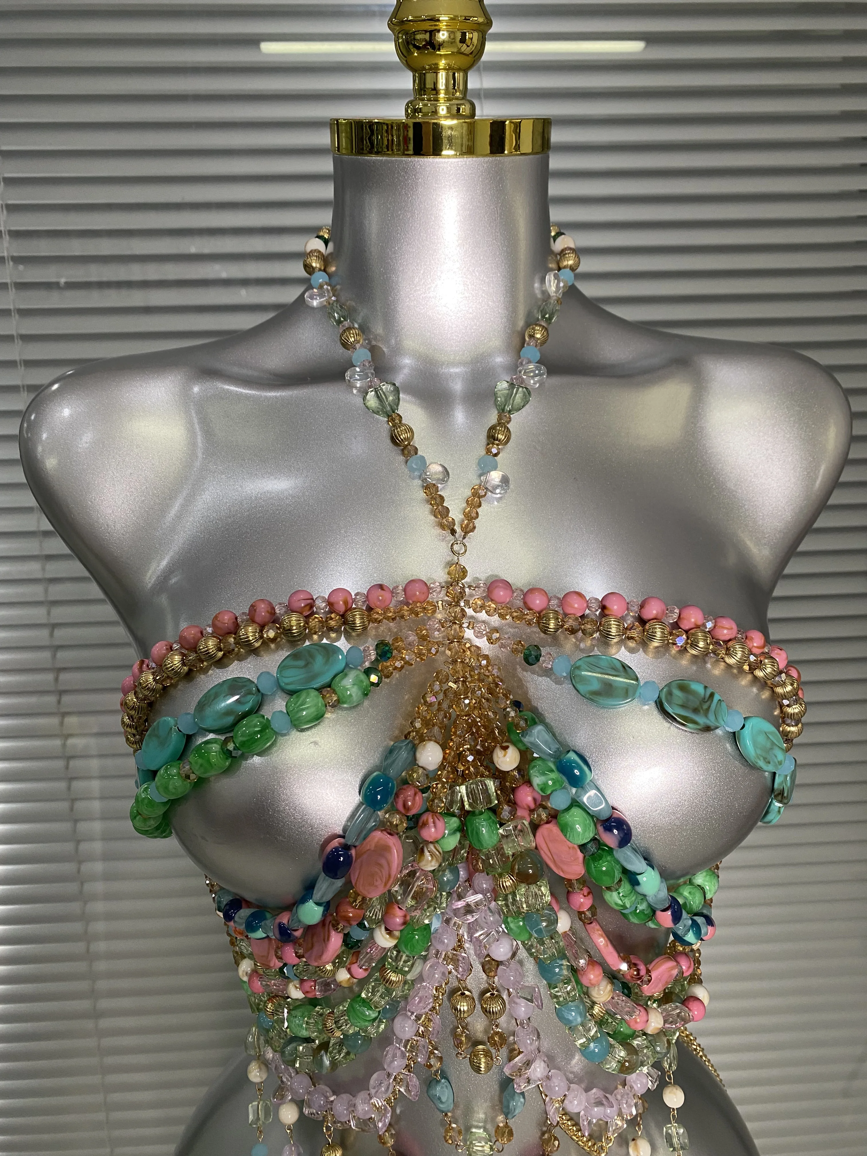 

Crystal Rhinestone Tassel Body Chain Harness Bra for Women Multi-layer Shiny Gemstone Body Jewelry Sexy Halter Neck Bikini Chest