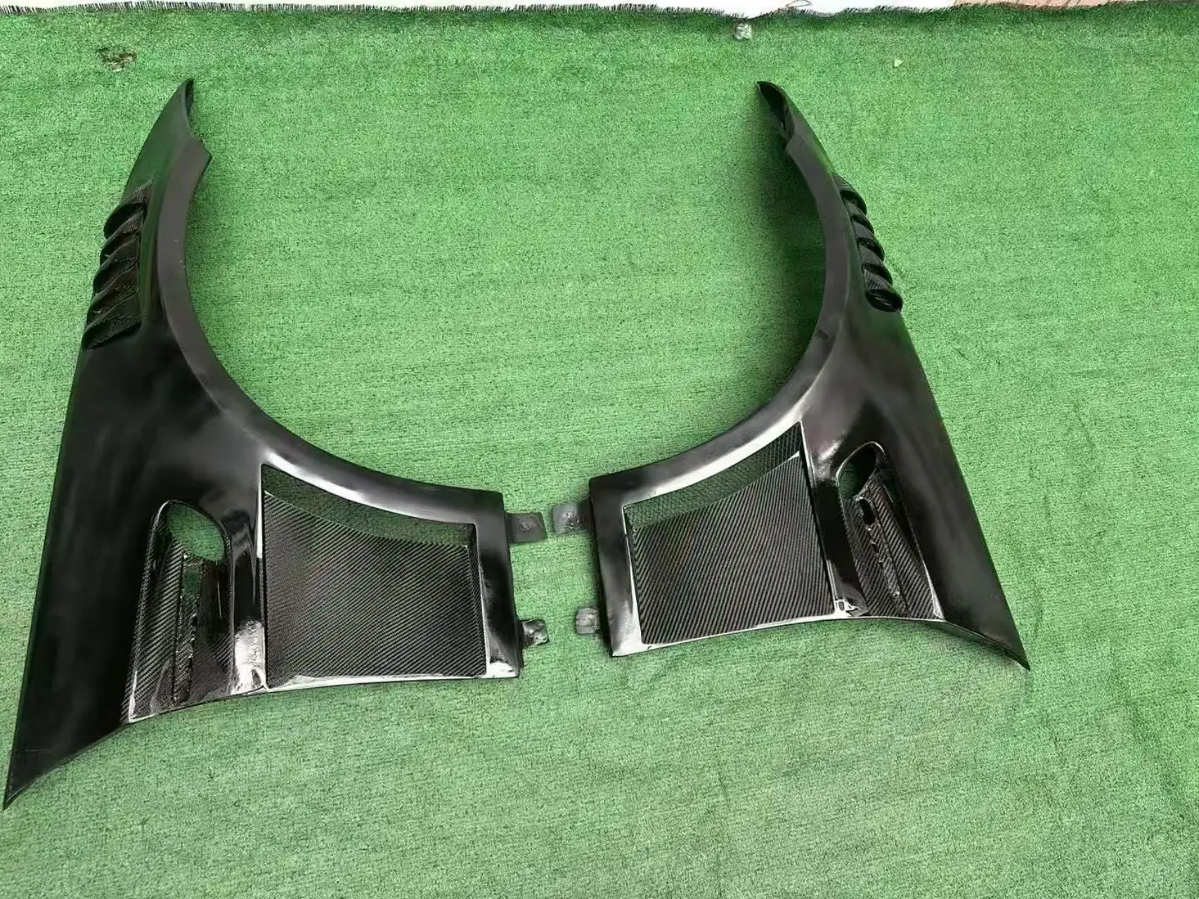 GT-4-RS Style Carbon Fiber Front Fender For 2009-2013 BMW 3 Series E92 E93 M3 Front Bumper Side Fender Air Vent Mudguard Bodykit view 6