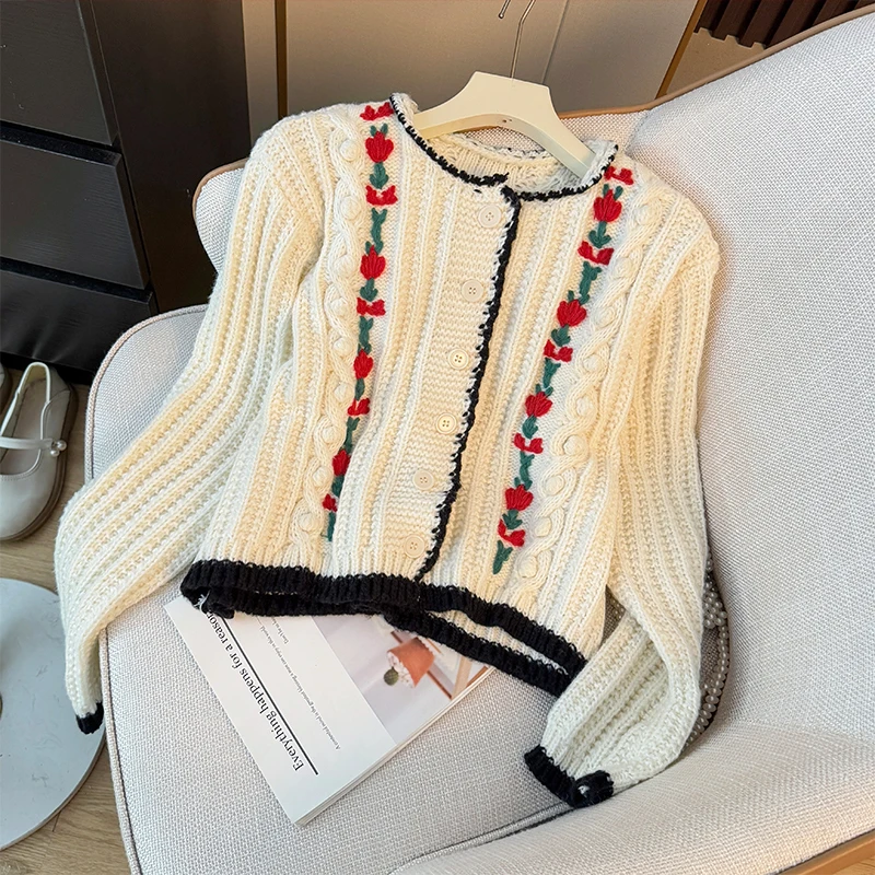 

Retro Embroidered Flowers Round Neck Cardigans Coat New Women Contrast Color Single Breasted Knit Tops French Style Chic Sweater