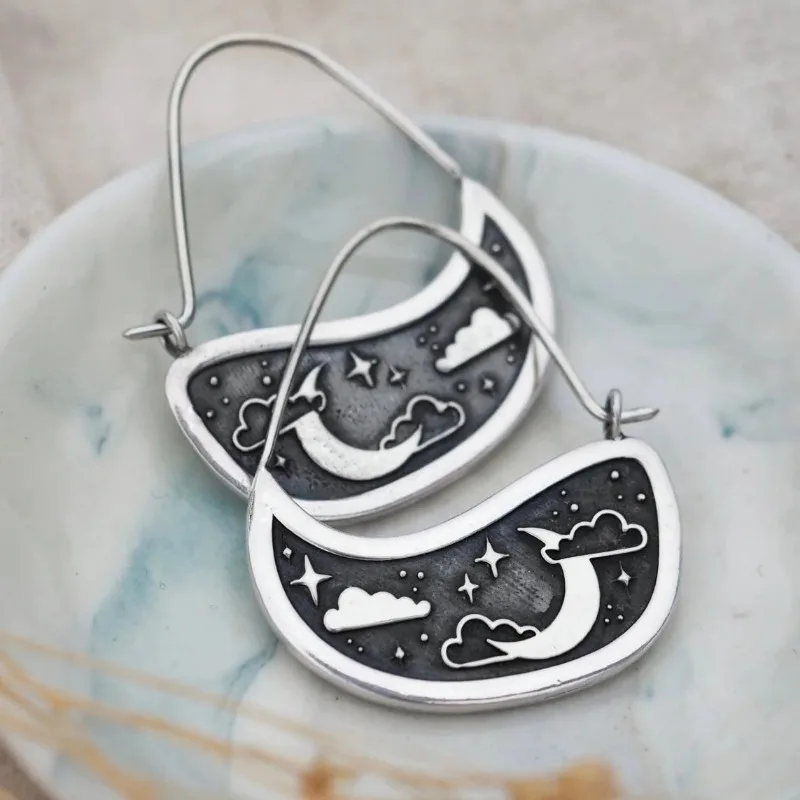 Vintage Silver Color Metal Carving Star Moon White Clouds Dangle Earrings for Women Unique Creativity Party Earrings Jewelry