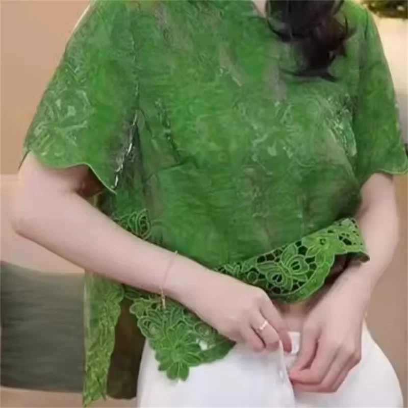 

Green Patchwork Lace Hollow Out Short Sleeve Blouse Women Chinese Style Tops Stand Collar Silk Summer Shirts Soft LadiesTshirt