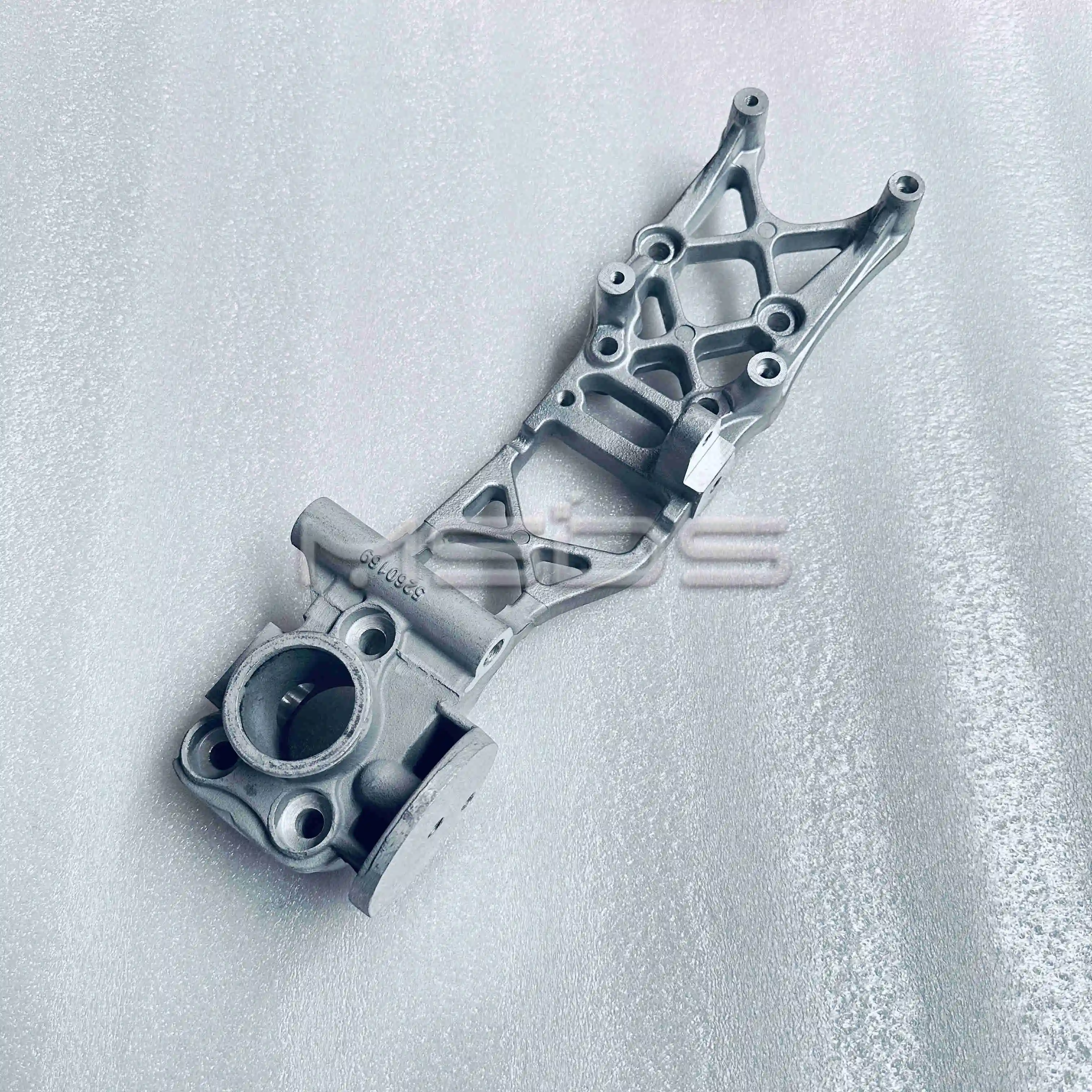 

Factory Hot Sale Cummins Engine Parts Water Inlet Connection 5260169
