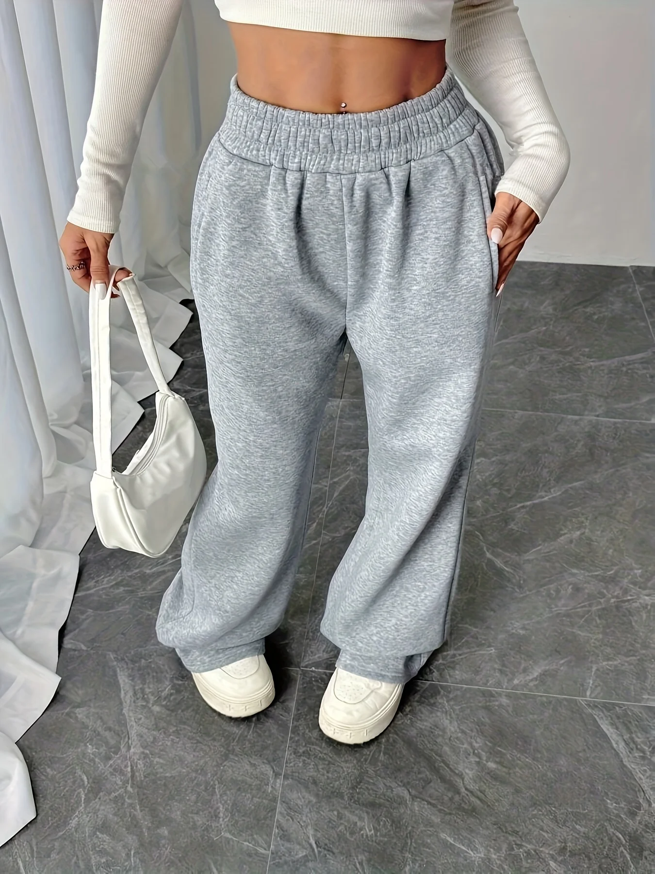 Pantaloni casual alla moda in tinta unita autunno e inverno Pantaloni slim a gamba dritta da donna
