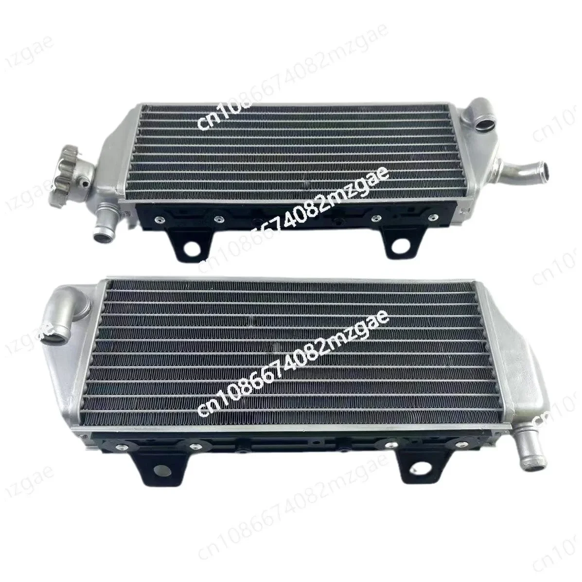 

Motorcycle Cooling System of Aluminum Alloy Water Tank Radiator Engine Parts for General Motorcycle Model KTM