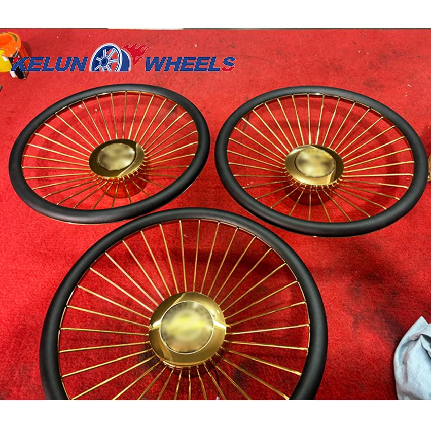 Steering Wheel Gold/chrome spoke rims