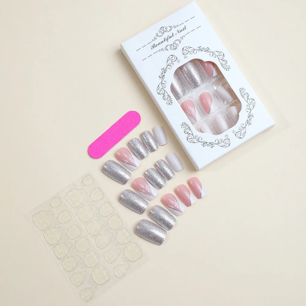 Manicure indossabile impermeabile Unghie finte francesi Testa quadrata Copertura completa Stampa sulle unghie Unghie finte Ragazza