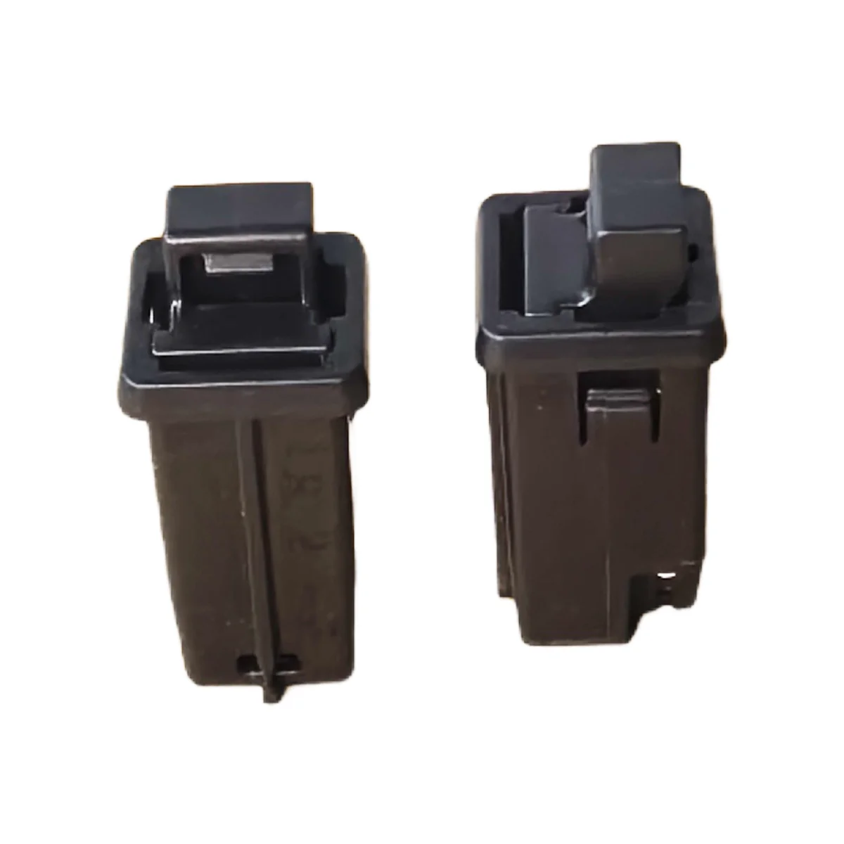 2pcs for Cadillac XTS CT5 CT6 CTS XT5 for Chevrolet  for Buick  glove compartment , parts box,  ashtray closer clip, reboiler