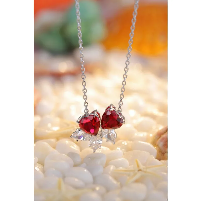 

Ruihe New Fashion 925 Silver Necklace for Women 3.528ct Heart Lab Grown Ruby Gmestone Fine Jewelry for Gift Wedding Favor