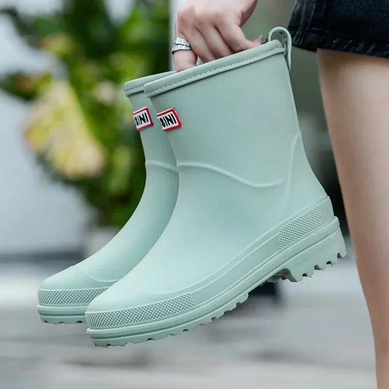 Rain Shoes for Women Fashion Mid Calf Rubber Boot Waterproof Work Garden Shoes for Women Non Slip Wading Shoe Botas Lluvia Mujer