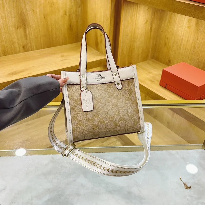 

Elegant Ladies Tote Bag In Soft Leather Foldable And Roomy With Inner Zipper Pocket Practical For Commute And Travel