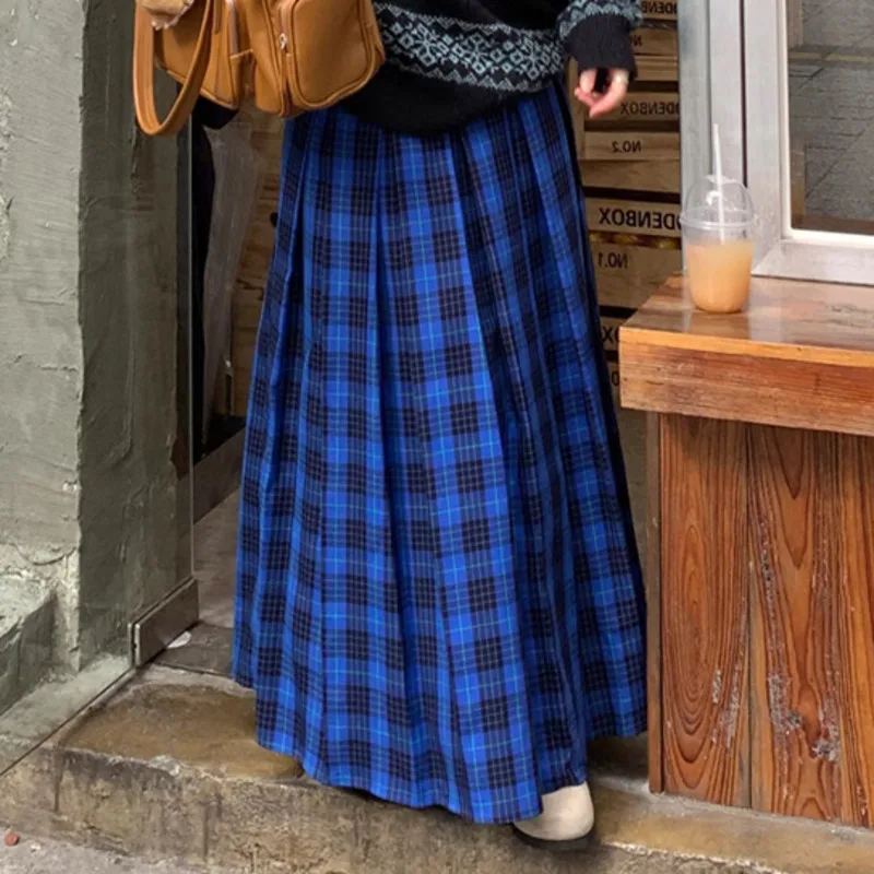 [EWQ] Korean Blue Black Checkered Contrasting Color Half Skirt Loose Casual All-match Pleated Skirts 2025 Spring Tide 16O4227