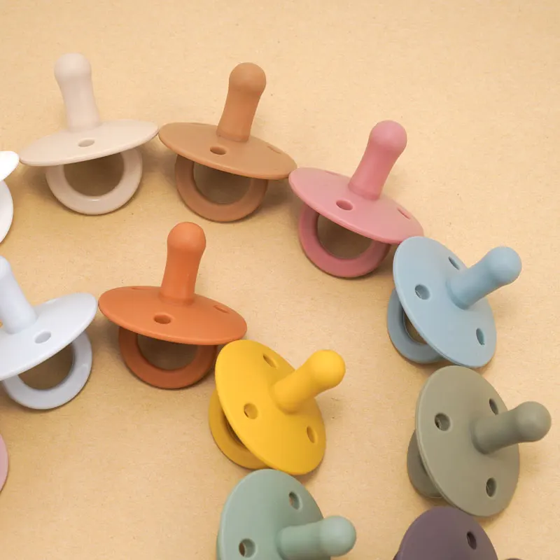 1PCS Silicone Baby Pacifier Food Grade Silicone Newborn Soother BPA Free Solid Color Dummies Silicone Nipple Baby Sutff