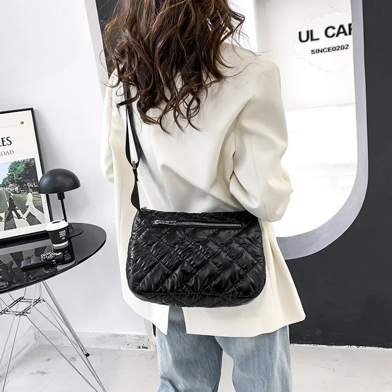 Fashion Space Pad Cotton Shoulder Bag for Women Winter Nylon Crossbody Bag Lady Quilted Padded Bags Female Fluffy Shopper Tote