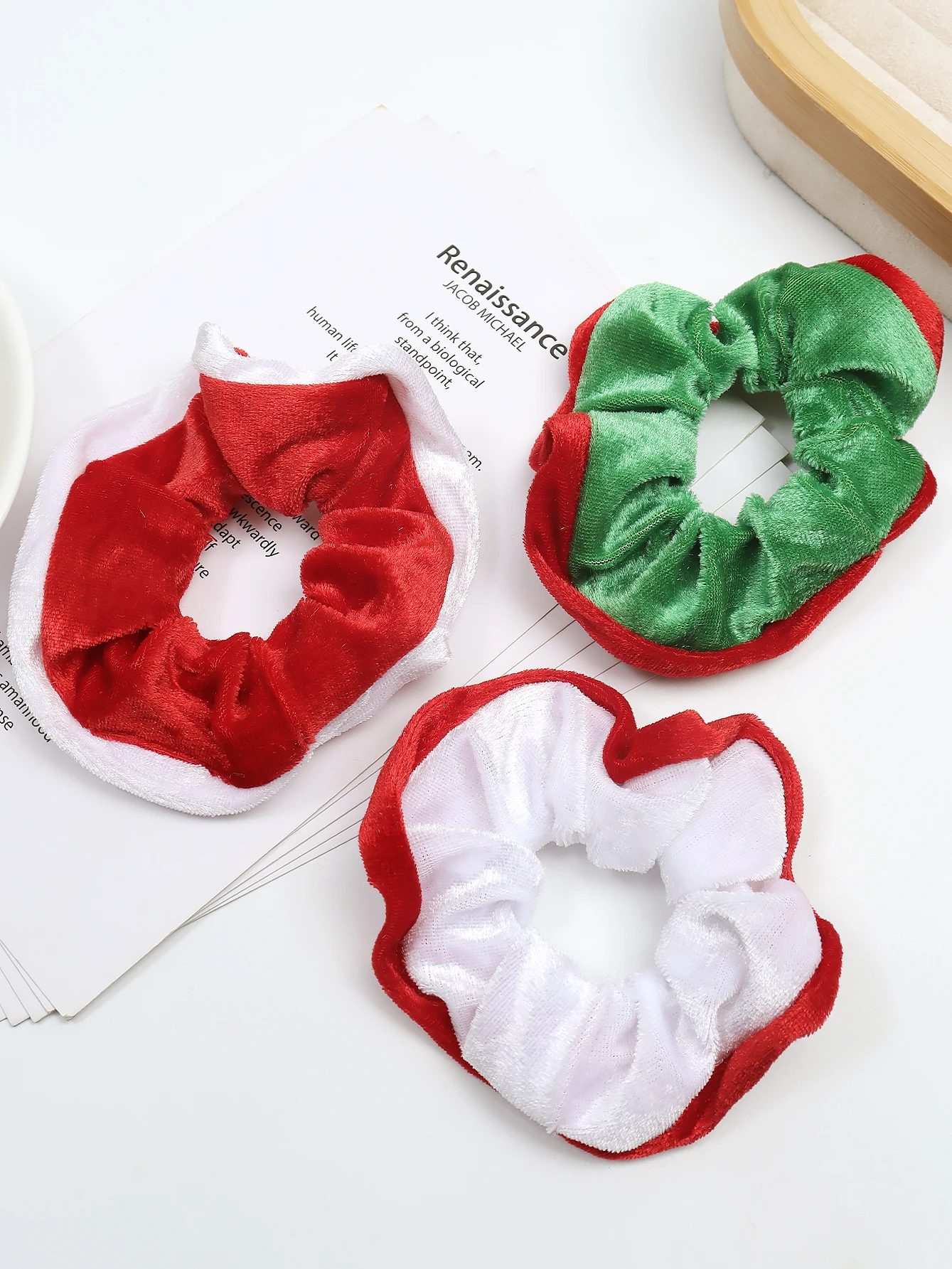 1/4pcs Autumn and winter mixed flannel Christmas bowel ring, simple and versatile hair tie headpiece