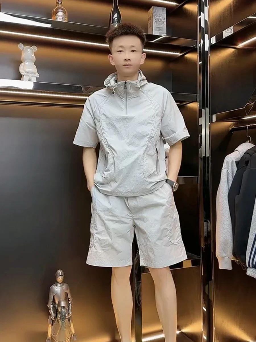 

Summer New Men's Faion Hooded Zipper ort Sve orts Two-Piece Set Sunscreen Thin Casual Trendy Ensemble ACMEOSTUDO