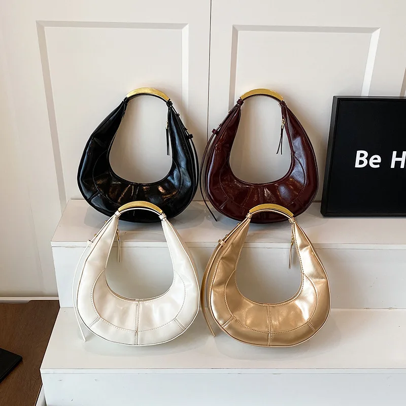 تصميم معدني محمول بكتف واحد تحت الإبط حقيبة ريترو نصف قمر حقيبة الملمس لينة بولي PU الربط حقائب يد نسائية فاخرة للحفلات