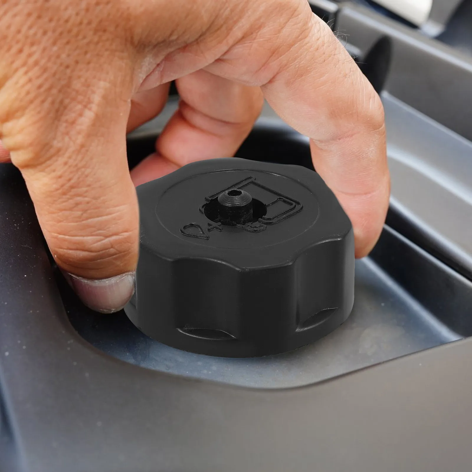 

Universal Motorcycle Fuel Cap Oil Tank Protective Cap Gas Tank Lid Replacement with Tight Seal Smooth Polished Surface No Tools