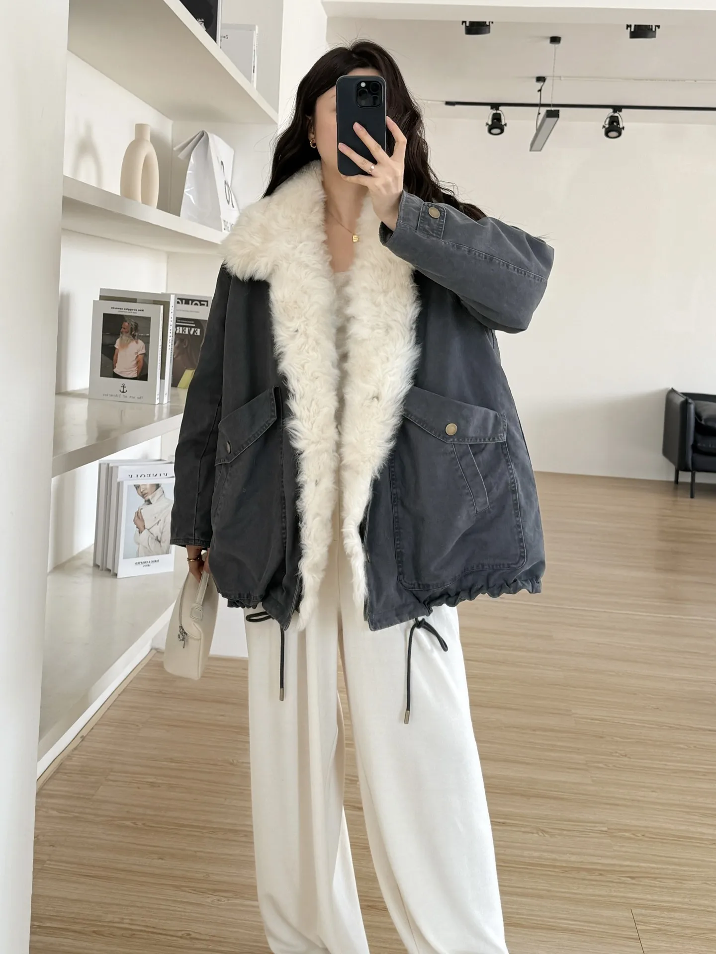 Début du soleil chaud d'hiver 2025, col en fourrure toscane détachable, vêtements de travail en duvet d'oie blanche 90, tarte en duvet pour superper les femmes