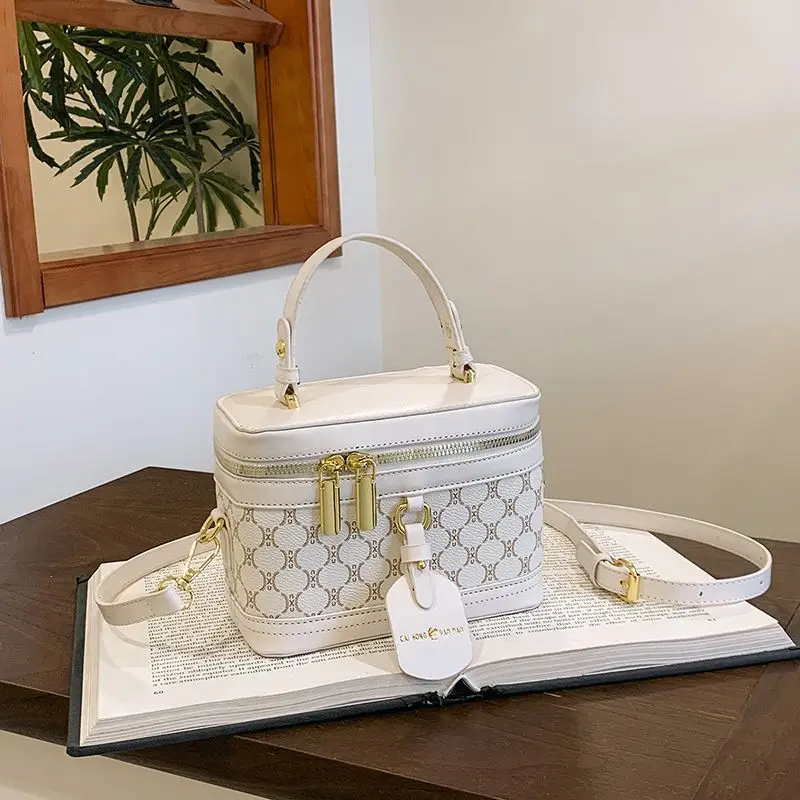 

Architectural Box Bucket Bag 2025, Unique Structured Crossbody Purse, Chic Top Handle & Shoulder Statement Handbag