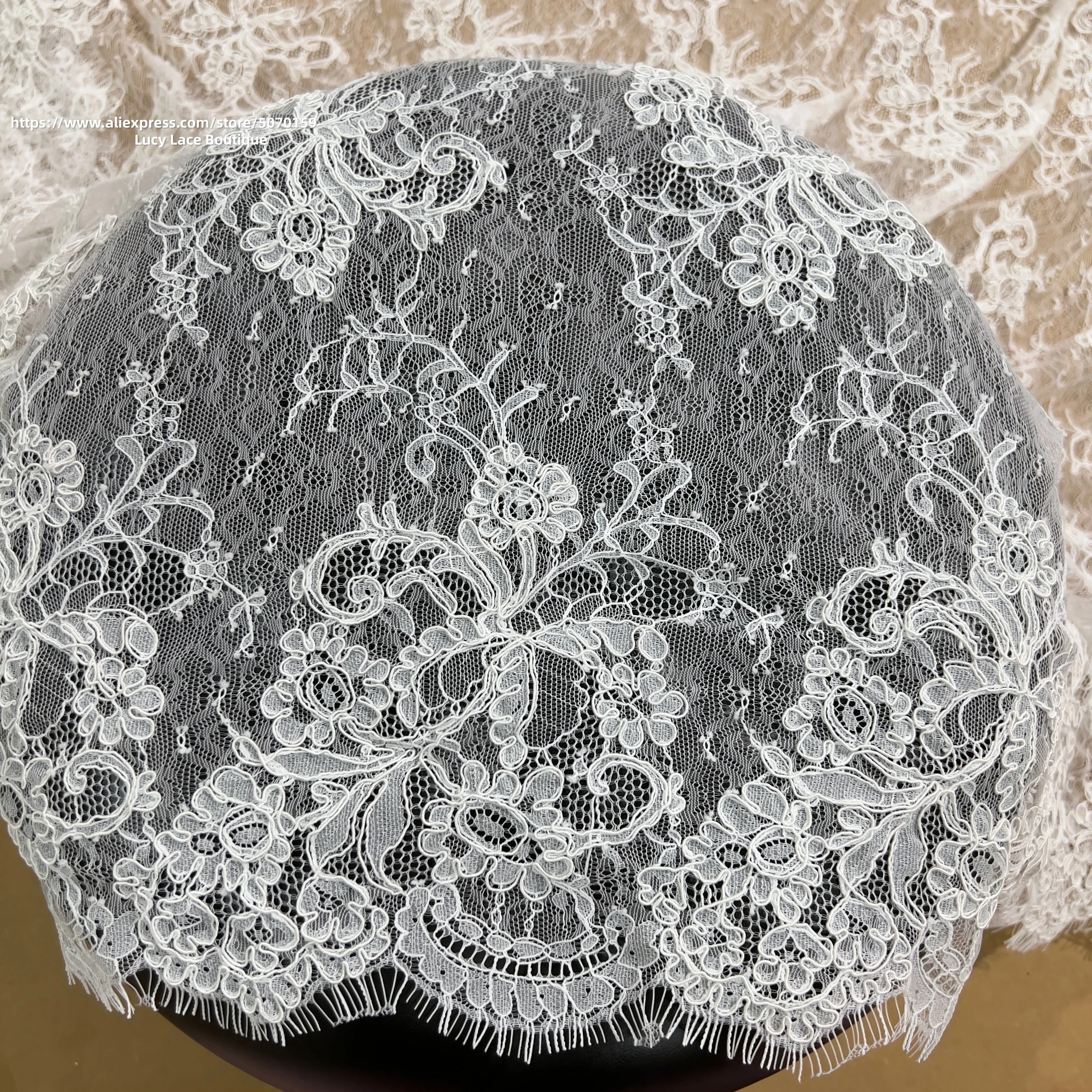 1.45m de largura desossa bordado tecido de renda floral premium 2026 vestido de casamento cabo tecido de renda francesa 3m folha fora da cor branca