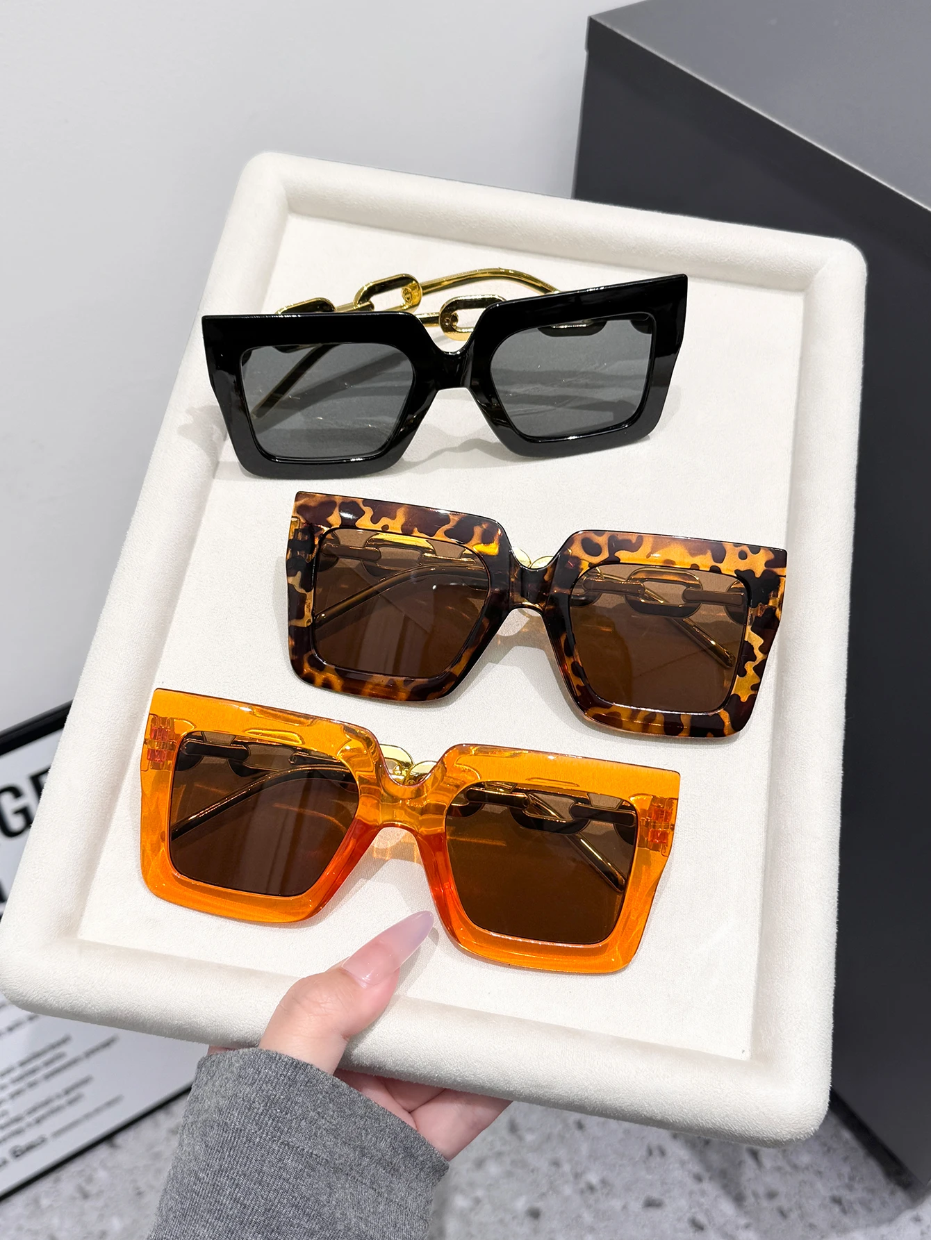 3pcs square sunglasses with built-in decoration design, self-driving seaside vacation, multi-purpose matching single product