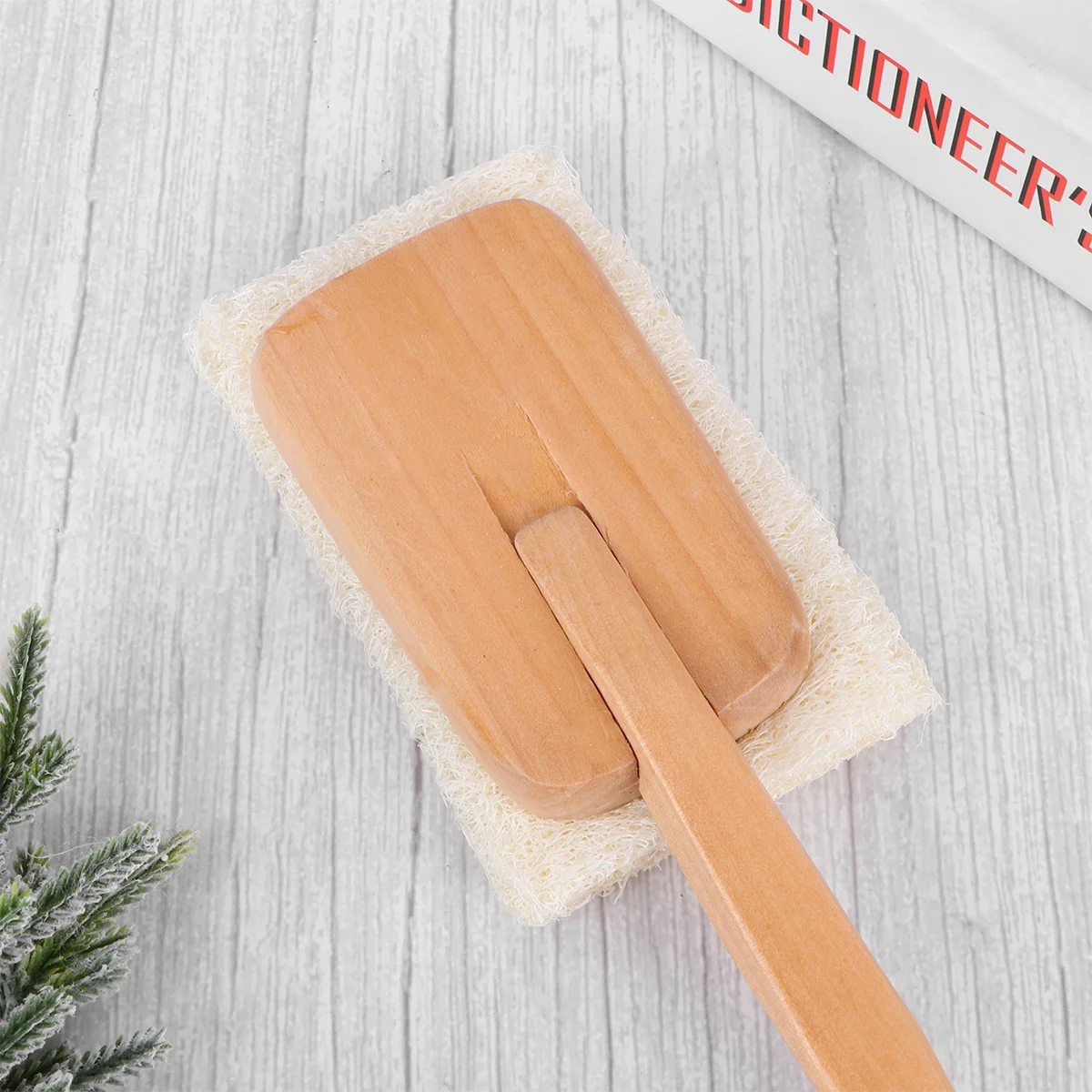 

Natural Loofah Exfoliating Bath Brush Long Wooden Handle Shower Scrub Brush Body Cleanser Removes Dead Skin and Excess Oil