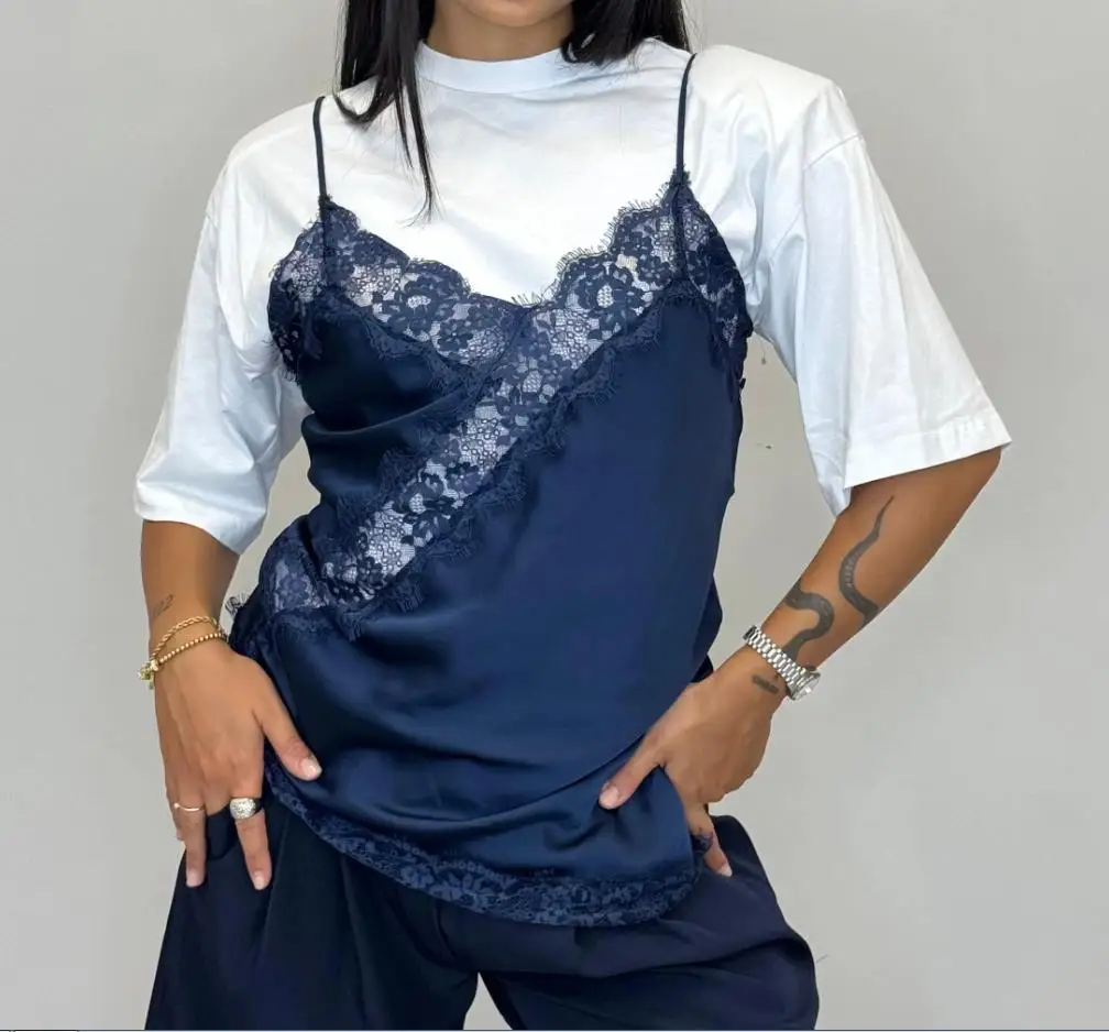 قميص قصير نسائي من الدانتيل بدون أكمام مزين بالدانتيل الأسود فوق قميص أبيض صيفي بدون أكمام للحفلات #6