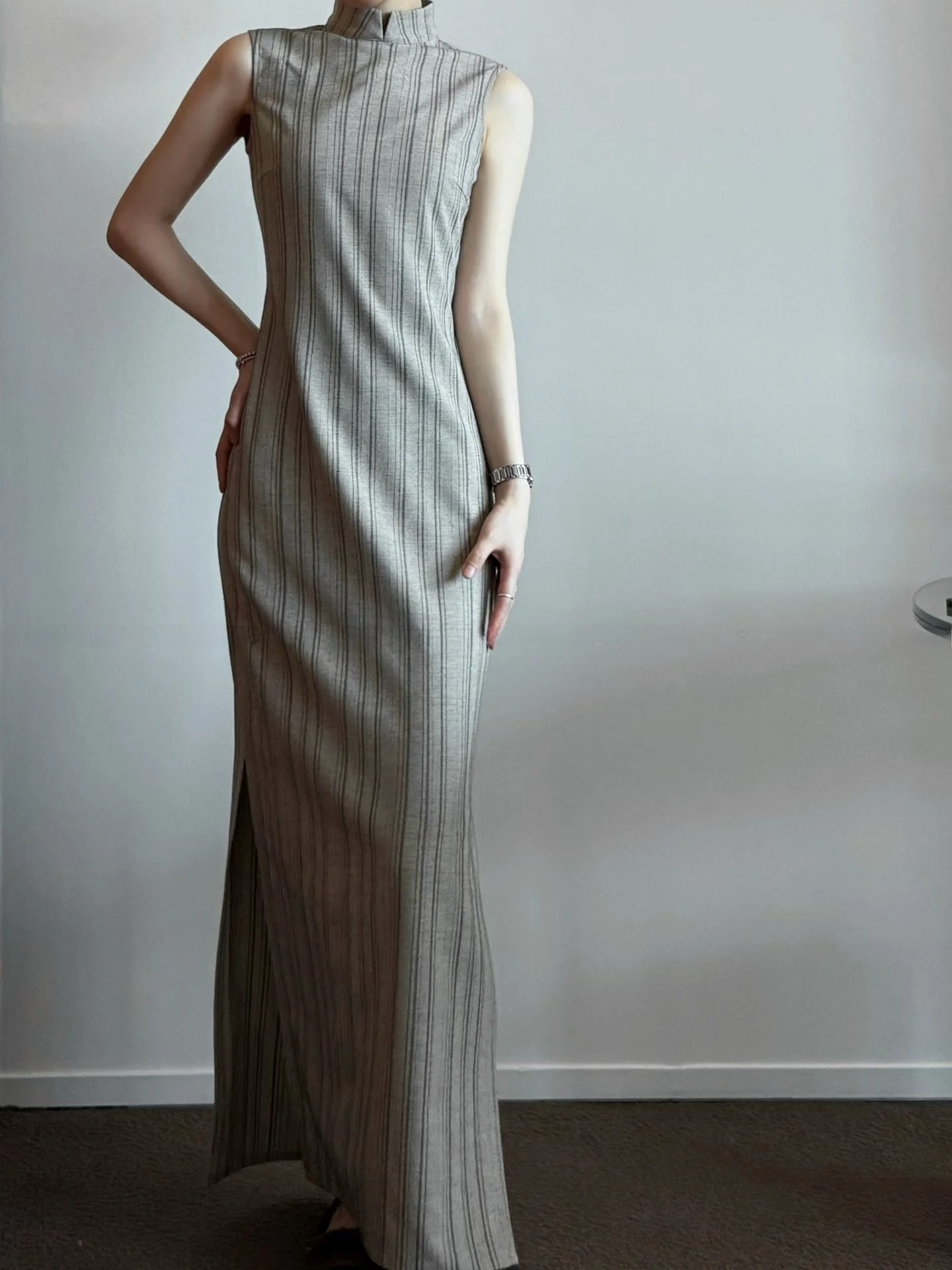 

Юбка Xu Zhi Xing Qipao из нержавеющего материала, текстура, полосатый сапл, длинное платье, художественная повседневная одежда, летняя коллекция с низким разрезом