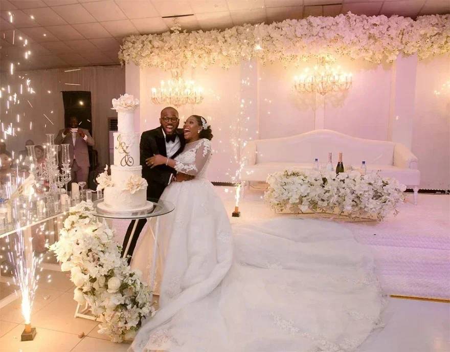 Vestido De novia personalizado con apliques De encaje, Vestido De Casamento 2025, corte en A africano, manga larga 3/4, Vestido De novia De talla grande