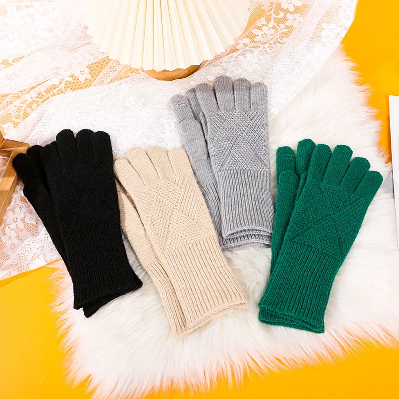 

28CM New Women Winter Keep Warm Leak Finger Touch Screen Geometric Patterns Thicken Long Knitted Gloves Drive Cycling Fashion