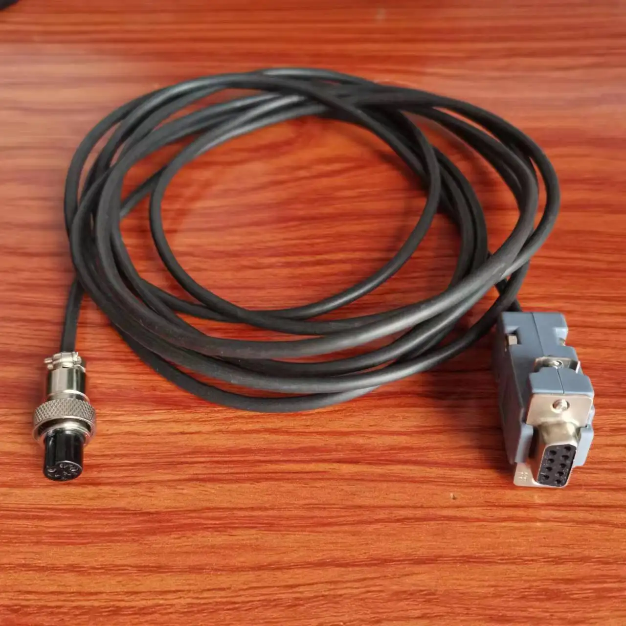 ตัวยึด A12E XK3190รองรับสายสัญญาณเซ็นเซอร์อิเล็กทรอนิกส์สายสัญญาณสายเคเบิล RS232สาย MIS-V12สำหรับชั่งน้ำหนักรถยนต์