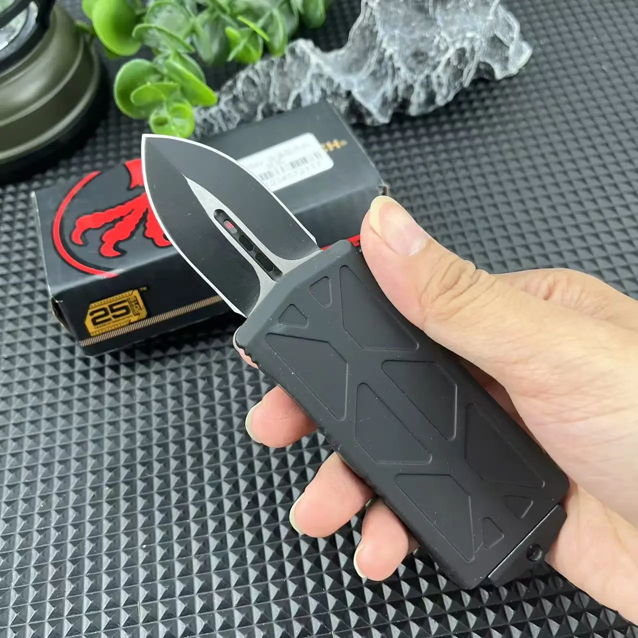 

Tactical Pocket Utility Knife, Stainless Steel Camping Self Defense Folder EDC Knife, Zinc Alloy Handle, Hunting Knife, Black