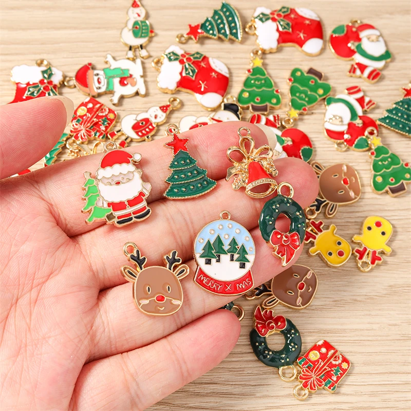 10 Stück Niedliche Emaille-Weihnachtsanhänger mit Schneemann, Weihnachtsmann und Baum für Schmuckherstellung, Ohrringe, Halsketten, DIY-Bastelbedarf – Detail 2