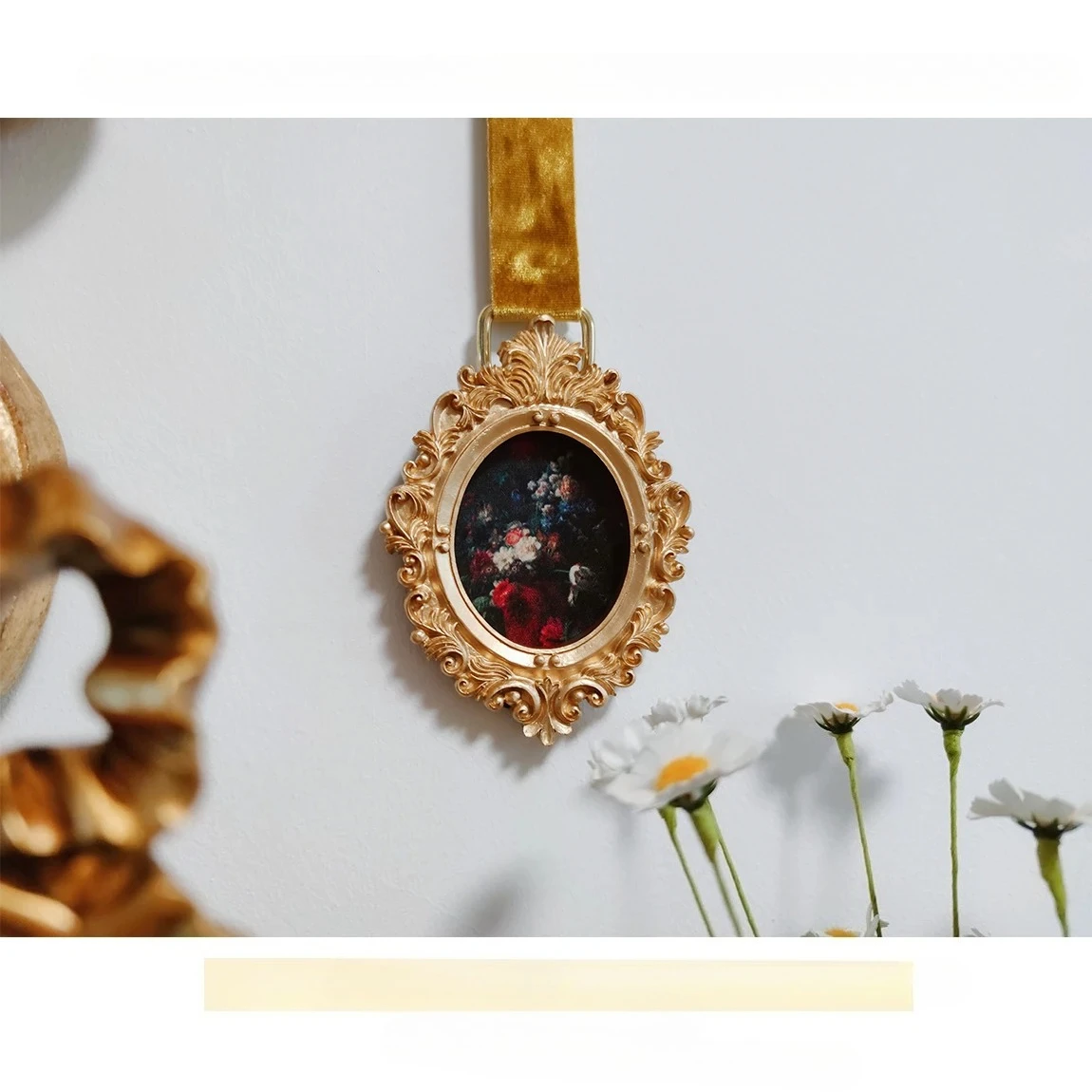 Original self-made niche vintage flower resin European picture frame velvet wall decoration painting home soft decoration
