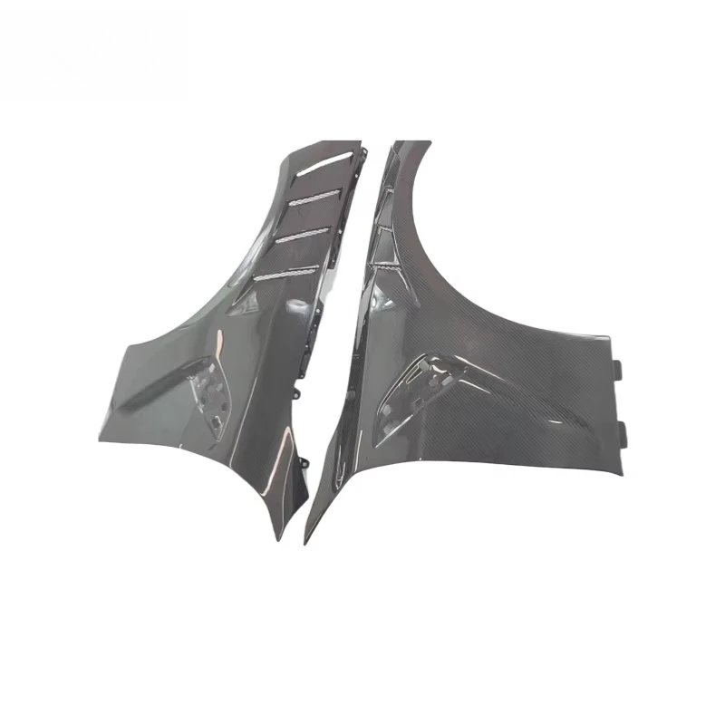 Picture 3: Carbon Fiber AE Style Side Fenders for G80 M3 G82 M4