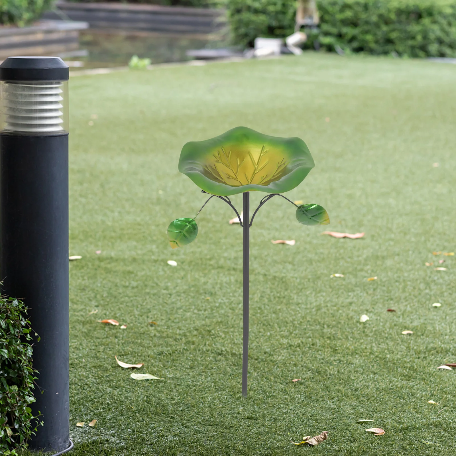 

Durable Metal Bird Bath Feeder Stand Garden Decorative Outdoor Birdbath Basin for Wild Birds Garden Bird Bath Birdbath Fountain