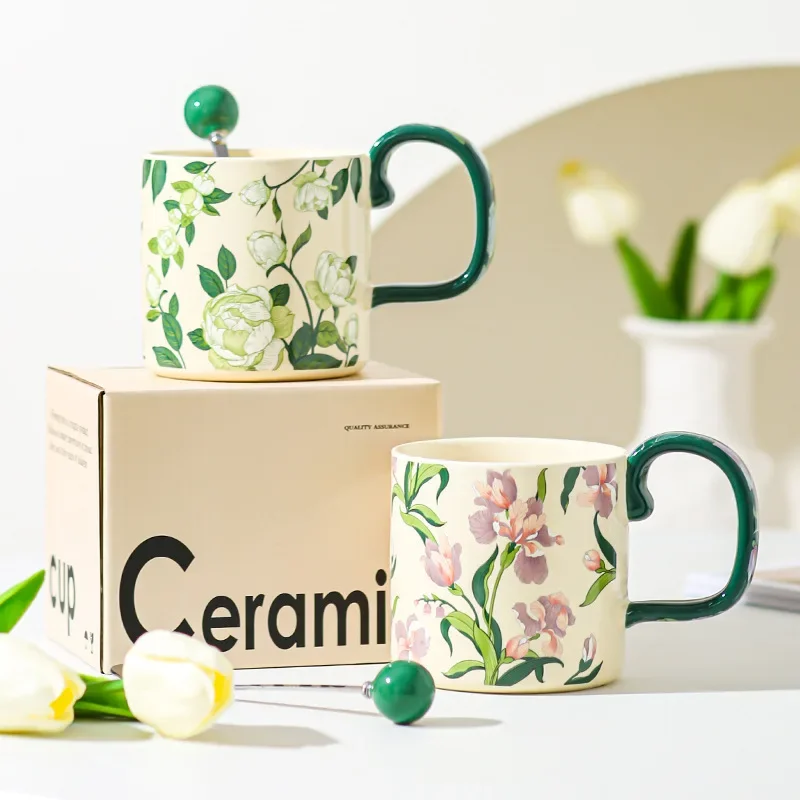 Popular Retro Light Luxury Cup Iris Water Bottle Camellia Large Capacity Ceramic Cups Ceramic Mug Couple