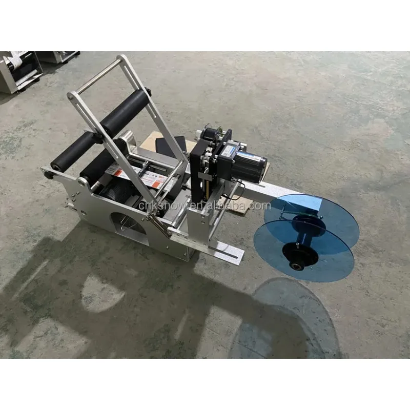 Efficiency Economic Semi Automatic Round Plastic Glass Bottle Sticker Labeling Machine