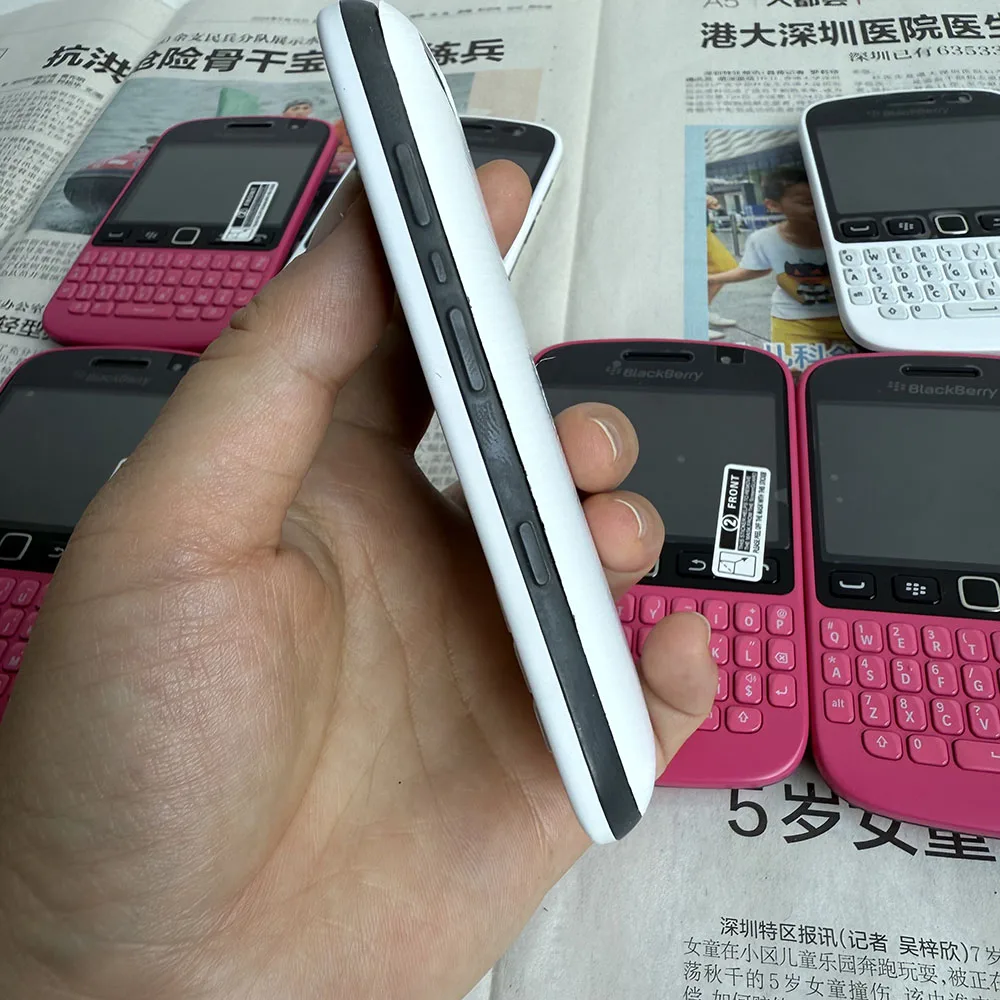 Original Blackberry 9720 Samoa 3G Mobile Phone 2.8'' Touch Screen