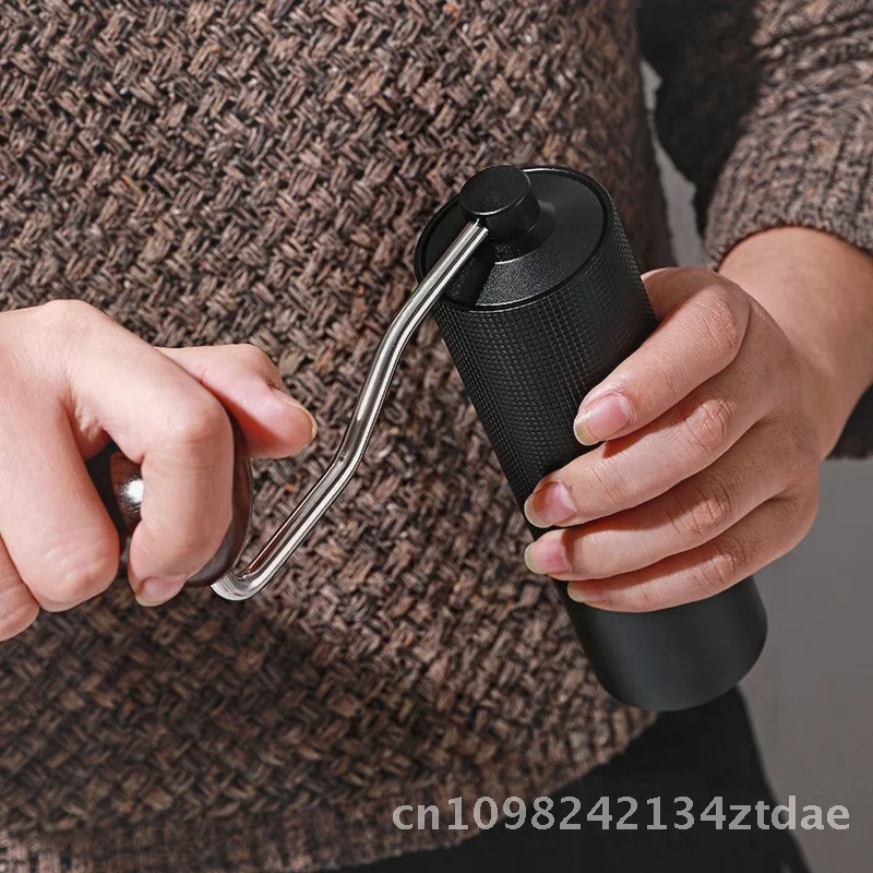 

Hand-Cranked Coffee Bean Grinder Portable CNC Steel Core Manual Mill for Household Italian Style Coffee Lovers