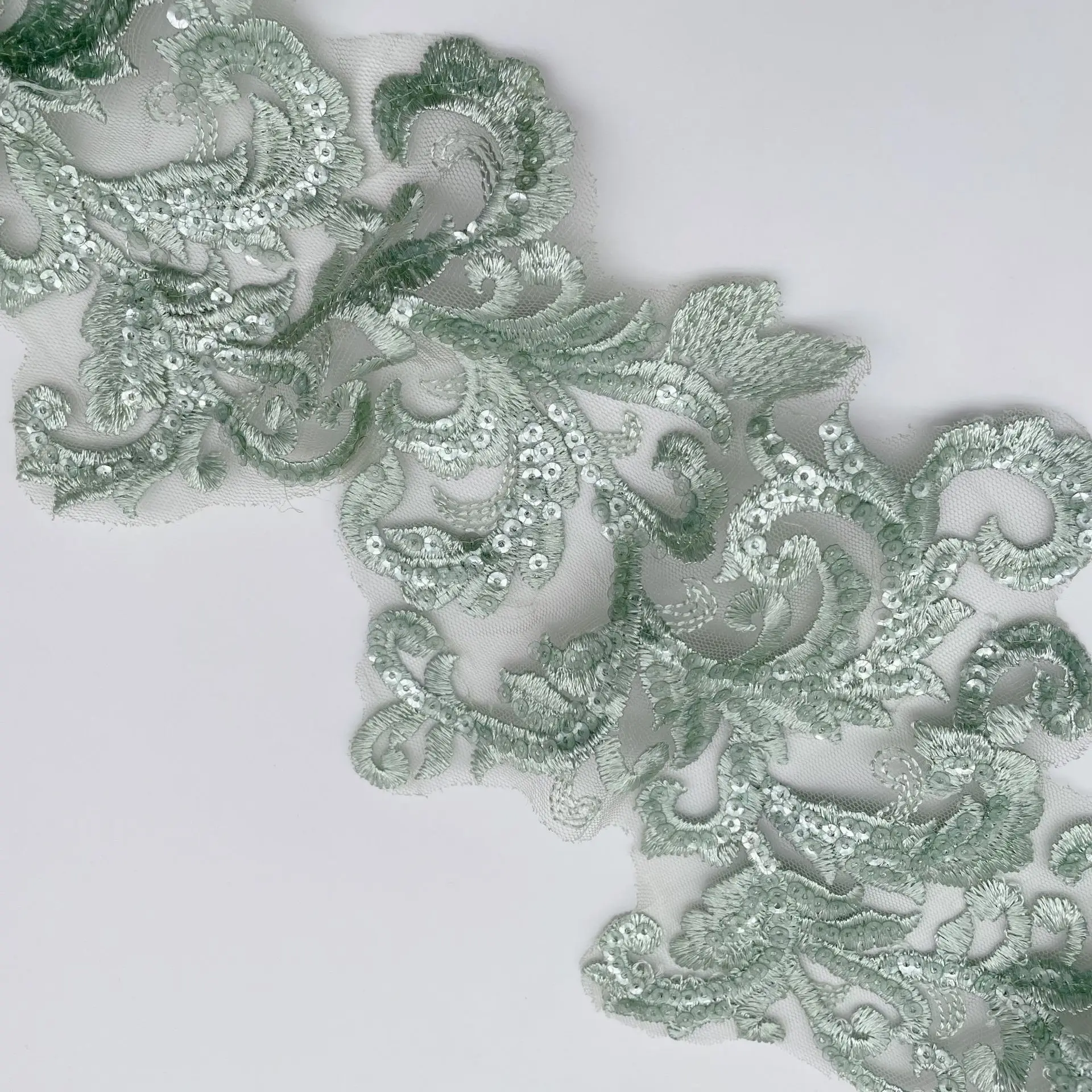 Delicate 1Yard Ivory Green Sequin Cording Fabric Flower Venise Venice Mesh Lace Trim Applique Sewing Craft for Wedding Dec. 26cm
