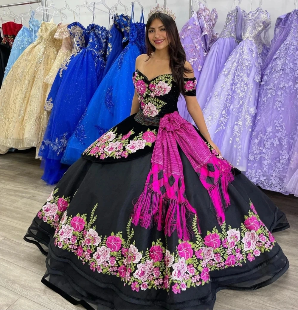 Zwarte Prinses Quinceanera Jurken Baljurk Van De Schouder Appliques Sweet 16 Jurken 15 Años Mexicaans