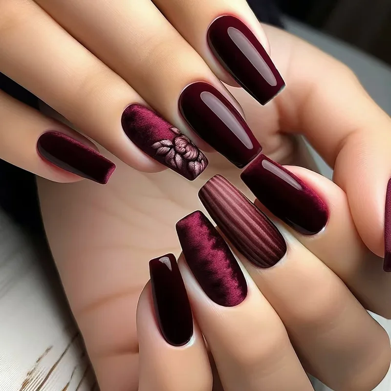 

24PCS Blurred Flowers False Nails Dark Red Vine Pattern Medium Coffin Press on Nail Sticker Sweet Cool Glossy French Fake Nail