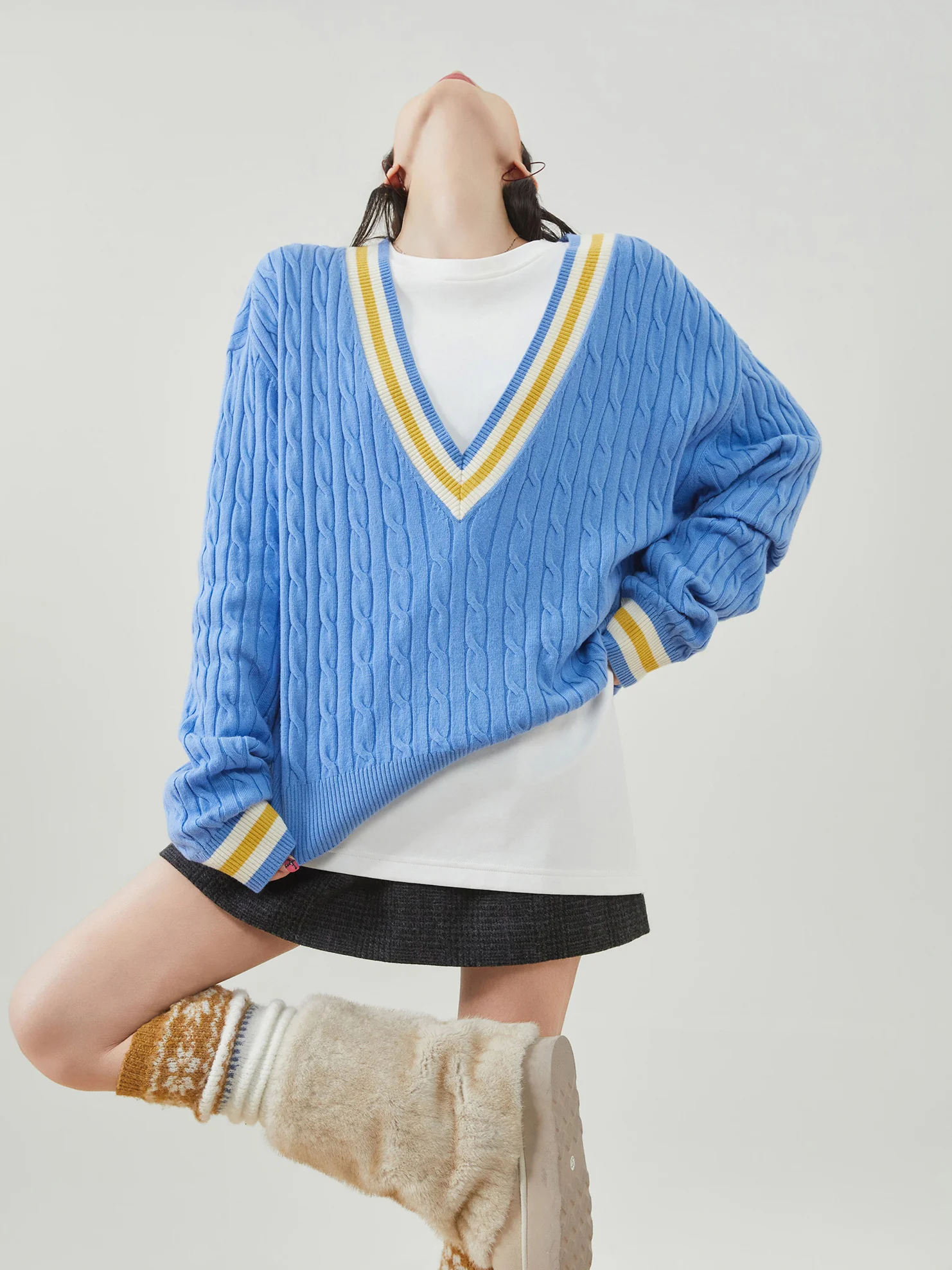 

Синий винтажный вязаный свитер с V-образным вырезом, женский свободный топ в полоску с длинными рукавами для повседневной носки, новинка весенней коллекции