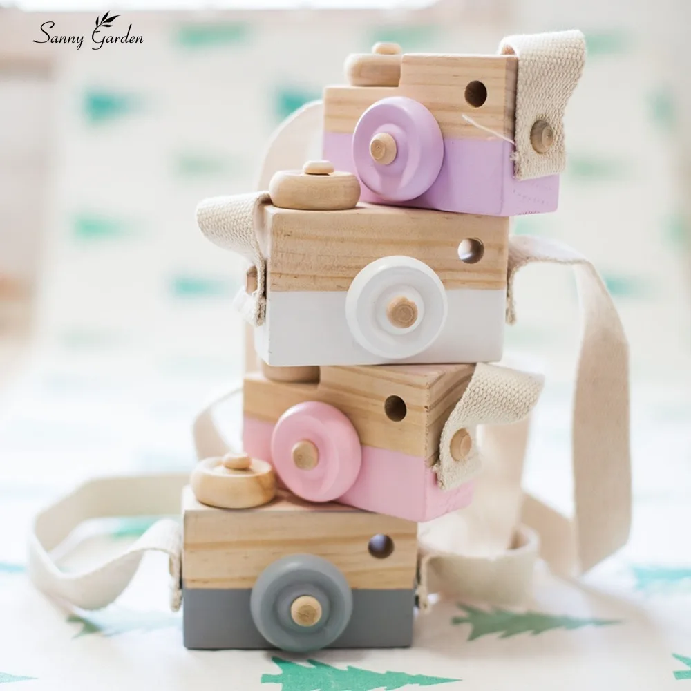 Mini Wooden Camera Cute Cartoon Baby Toy Kid Creative Neck Camera Photography Prop Decoration Educational Children Play House