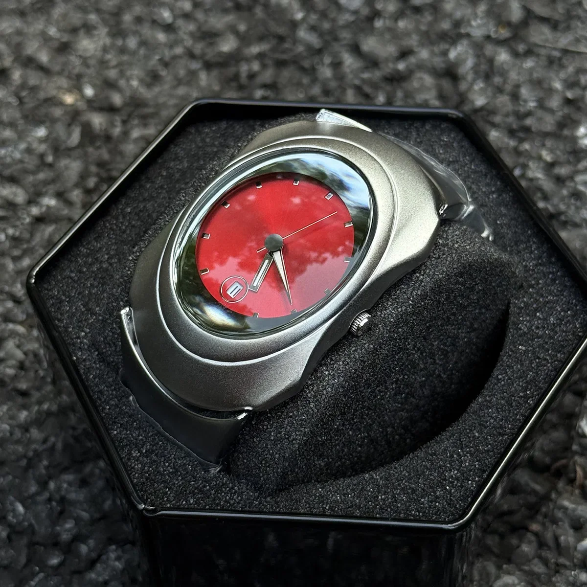 Fashion Creative Y2k Original Quartz Watch Ins Style Niche Design Luminous Calendar Waterproof Men Watch Relojes Para Hombres