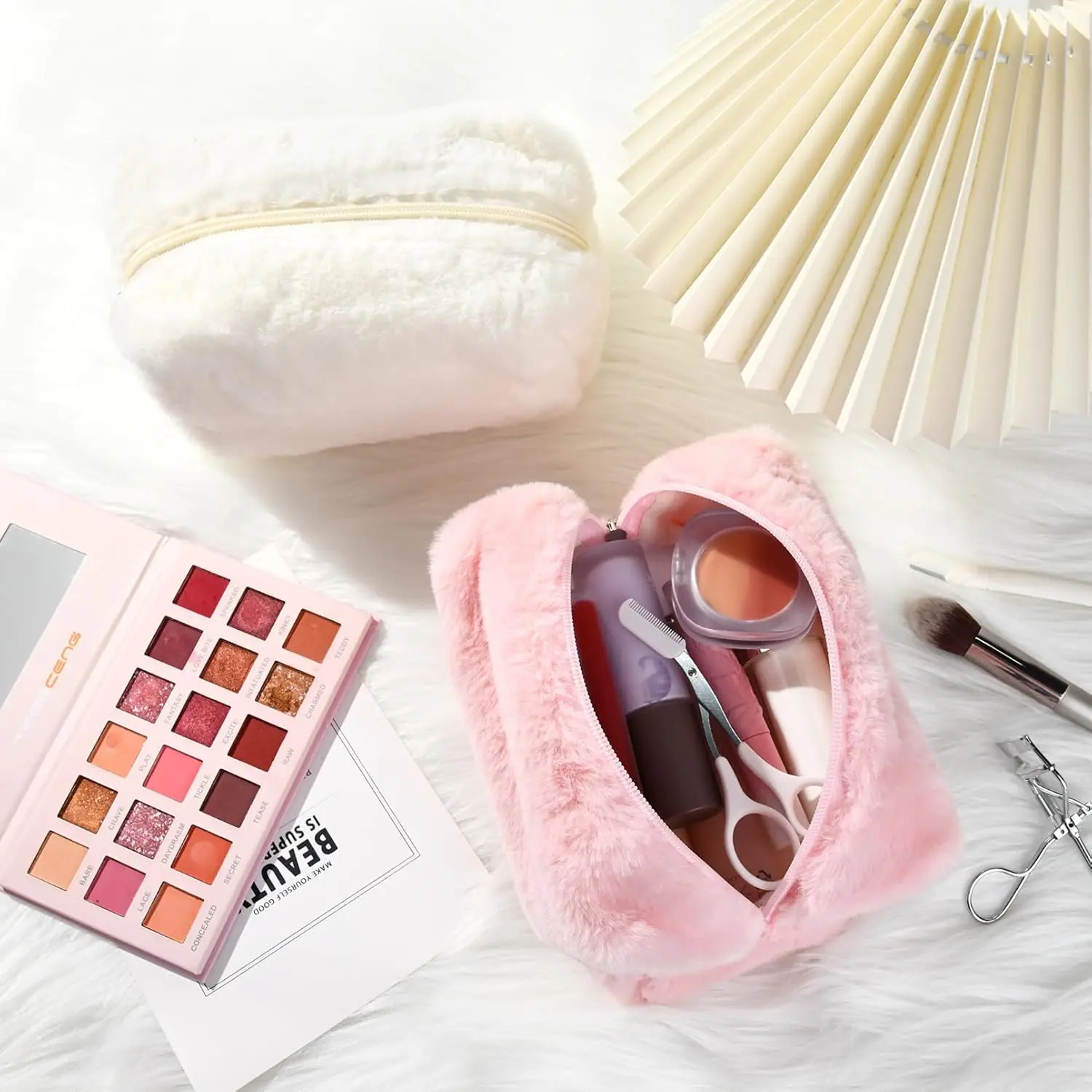 Bolsa de maquillaje, bonita bolsa de cosméticos de felpa, bolsa de maquillaje rosa y blanca, bolsa de aseo de viaje, organizador, bolsa de almacenamiento hinchada para mujer