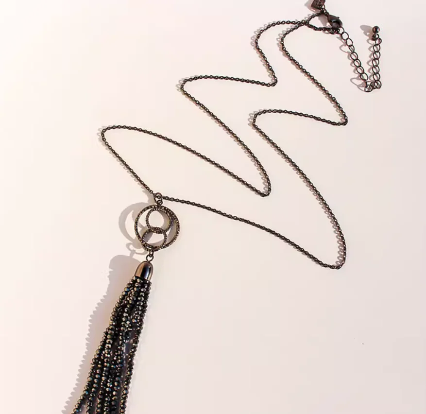 Environmental protection foreign trade jewelry Europe and the United States wind high black crystal beaded long necklace tassel